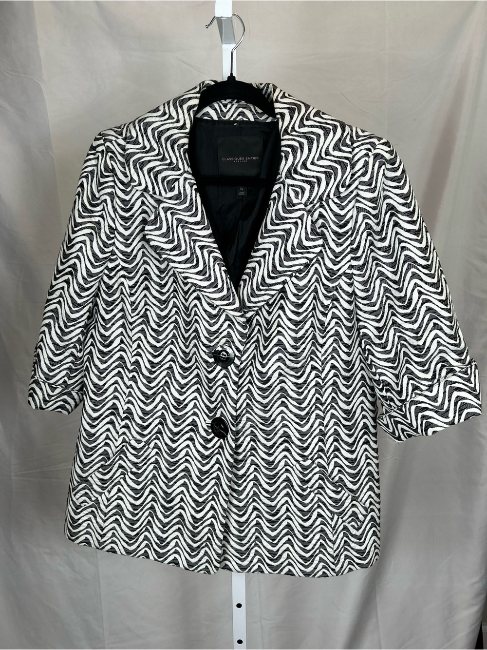 Classiques Entier Black & White Wave-Print Blazer